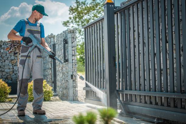 Best House Exterior Washing  in Lindsay, TX