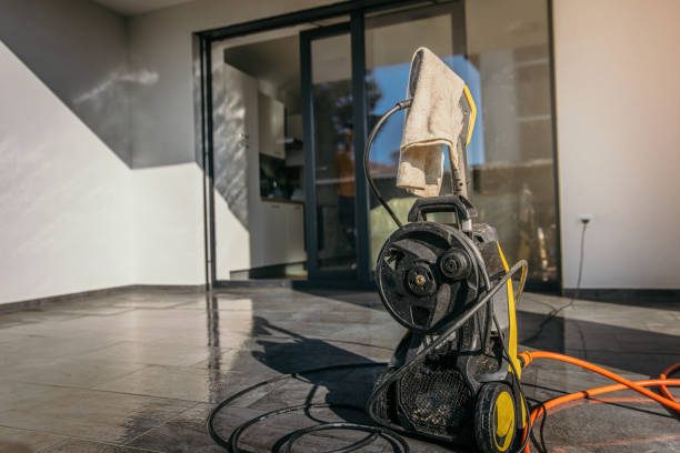 Best Roof Washing  in Lindsay, TX